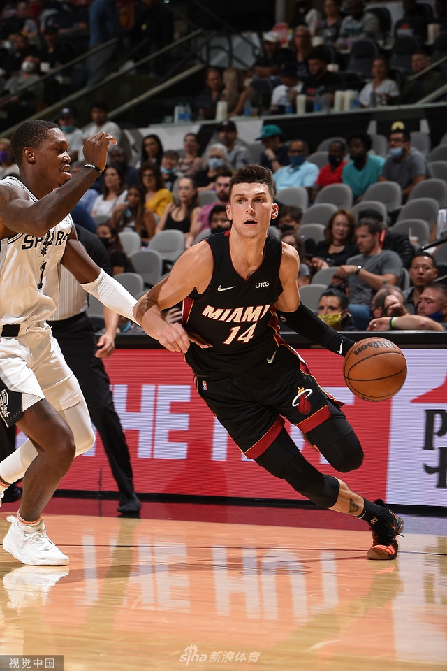 的激烈对决 的激烈对决