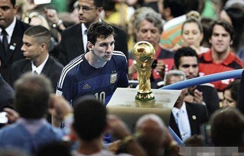 他拉满持球 他拉满持球